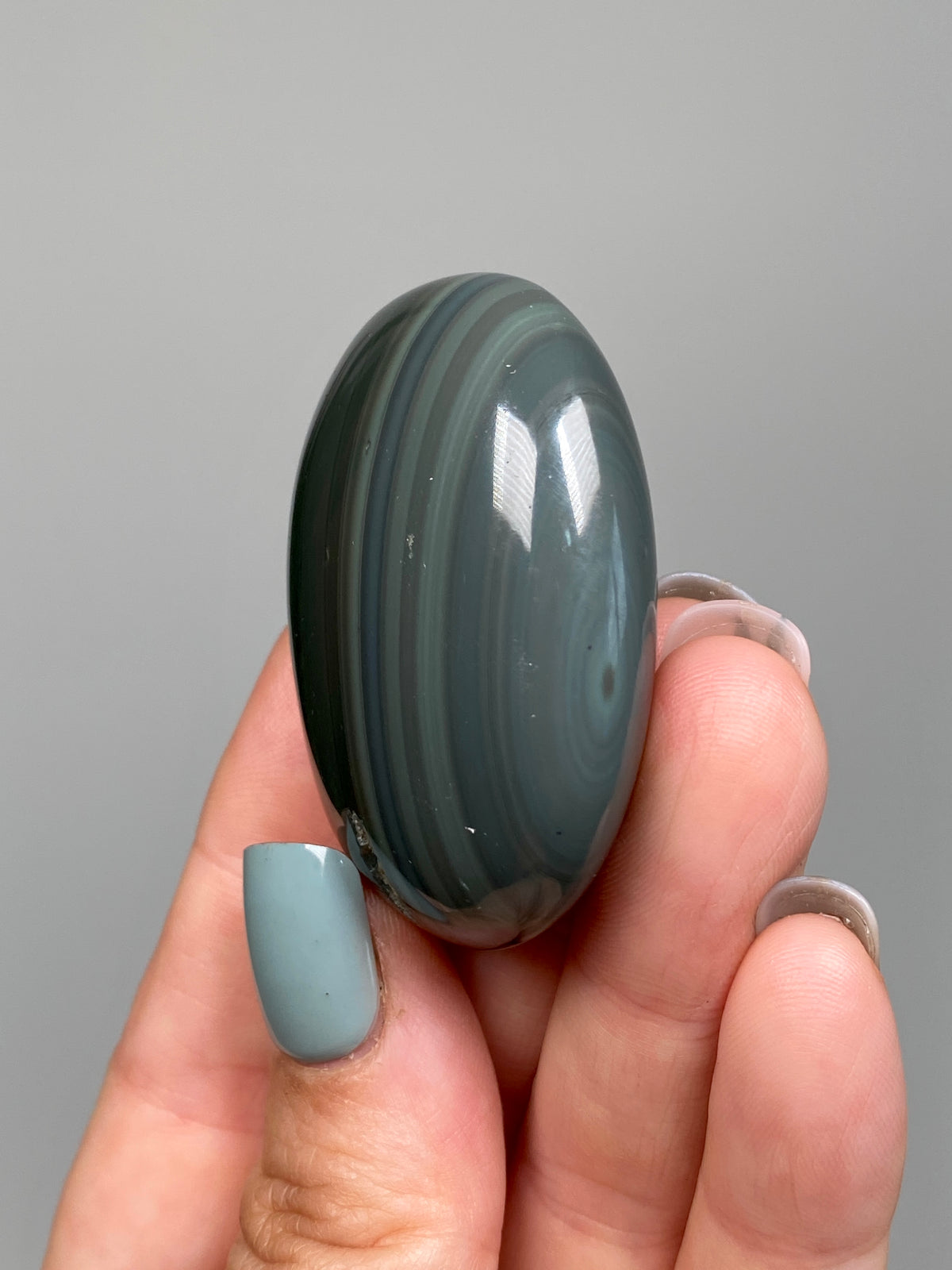 Platinum Obsidian Palm Stone (E)