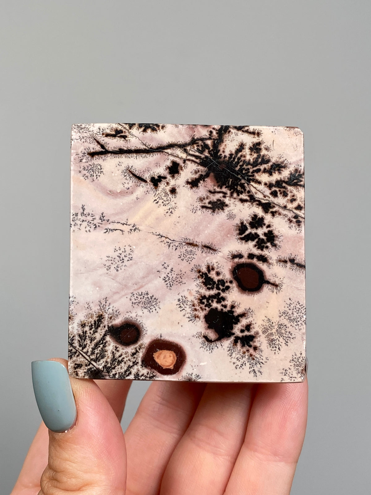 Picture Jasper Pyramid (C)